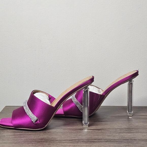 Jessica Simpson Piaria Dress Sandals Size 8 Berry NWT - Picture 1 of 6